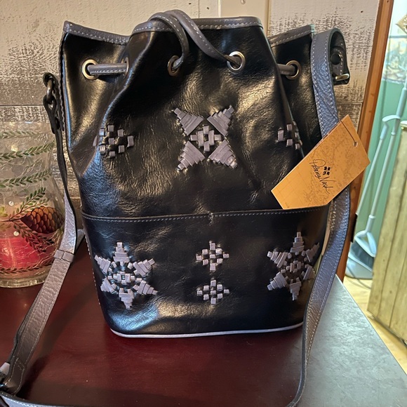 Patricia Nash Bags Patricia Nash Brindisi Bucket Bag Blue Nwt